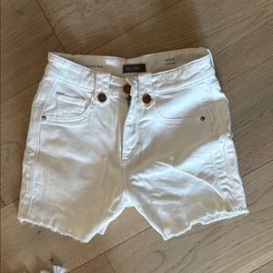 DL1961 White/Cream Jean Shorts